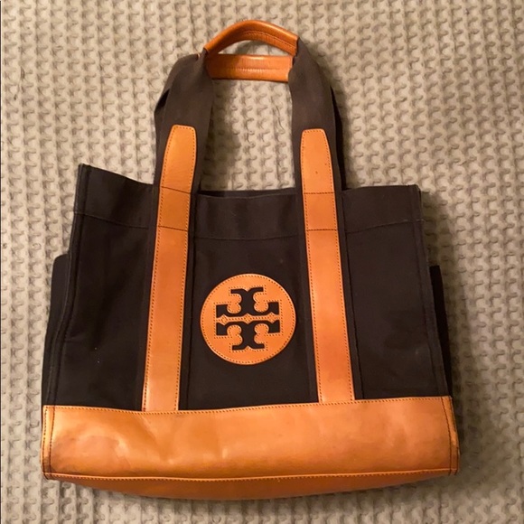 Tory Burch Handbags - Tory Burch Tote
